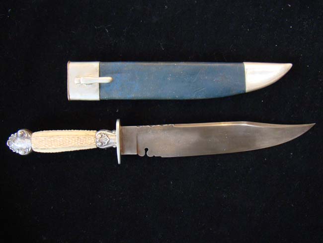 An extremely fine 1830's 'style' Bowie knife inscribed "America, The Land of the Free and Home of the the Brave". Circa early 1900's. — image 2